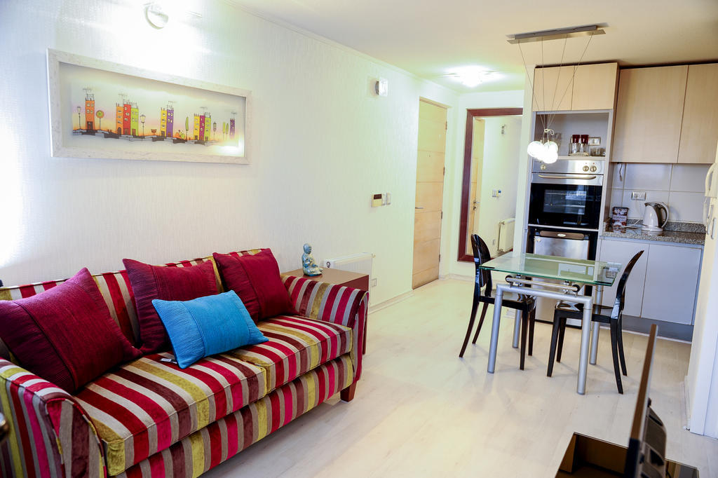 Chilean Suites And Apartment Сантьяго Екстер'єр фото