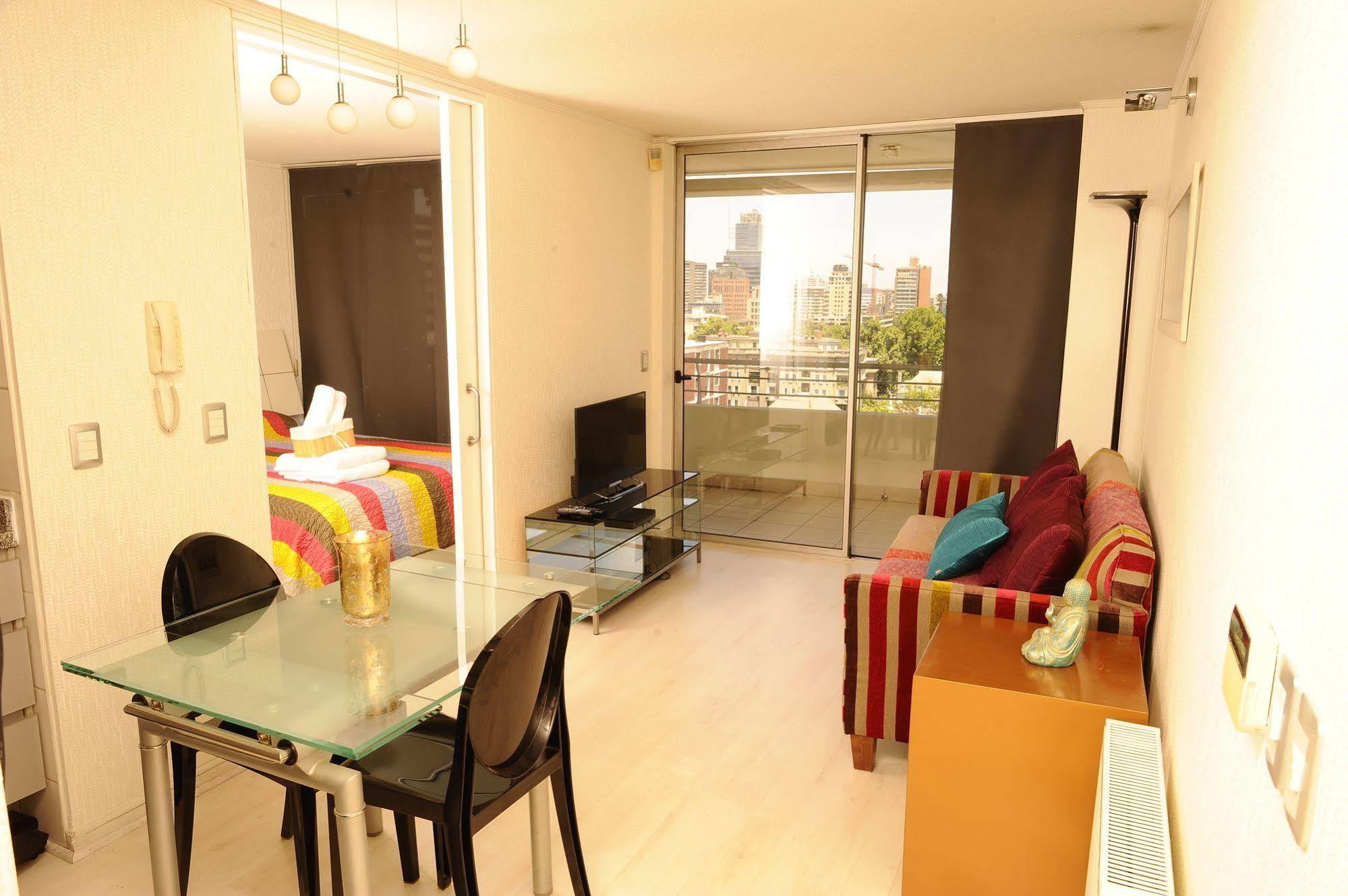 Chilean Suites And Apartment Сантьяго Екстер'єр фото