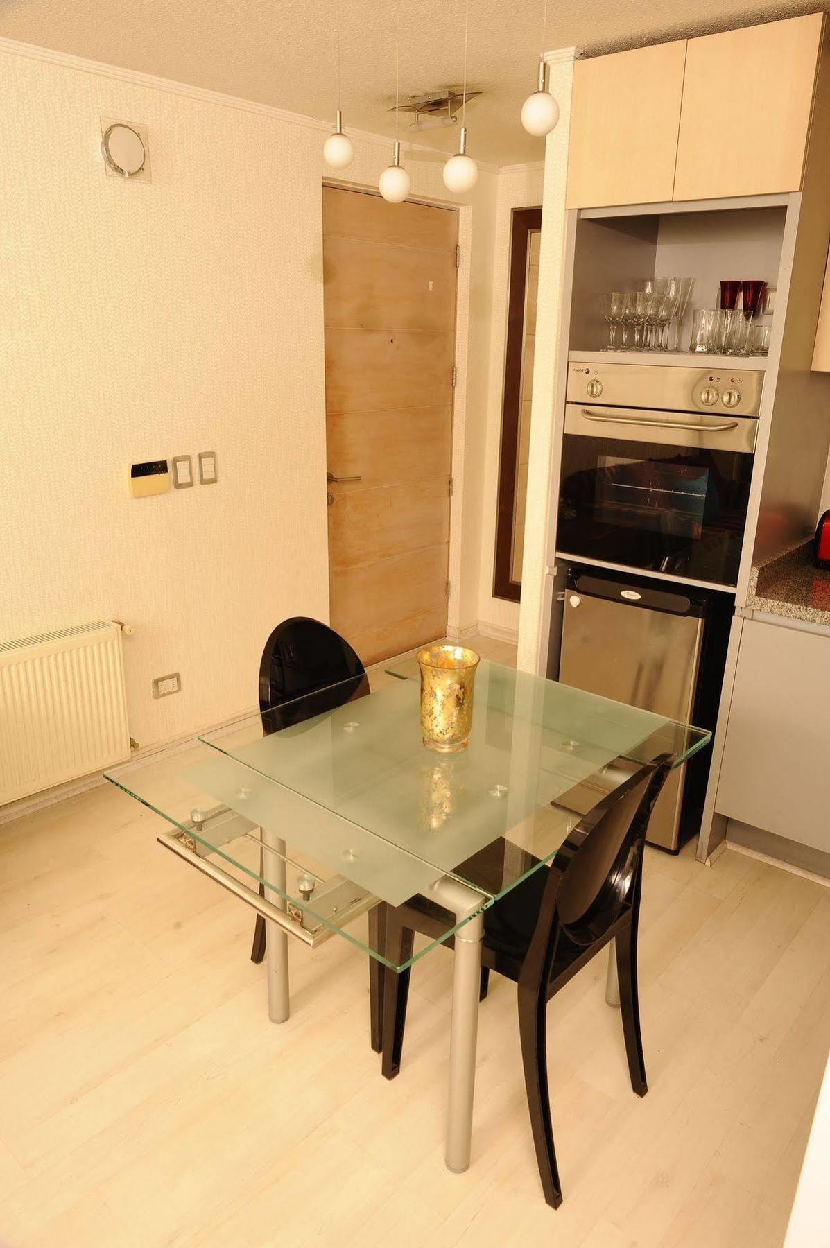 Chilean Suites And Apartment Сантьяго Екстер'єр фото