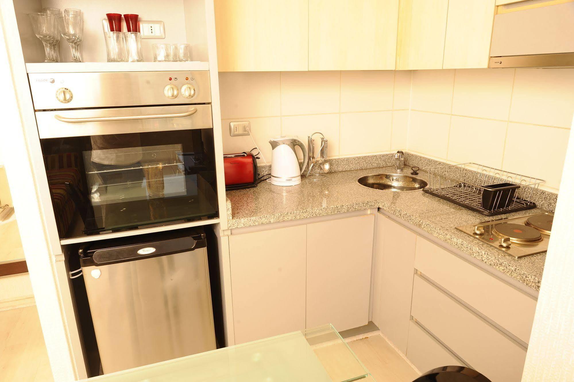 Chilean Suites And Apartment Сантьяго Екстер'єр фото